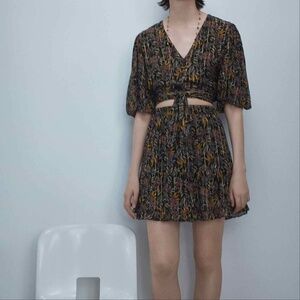 Zara floral print crop top and skirt M